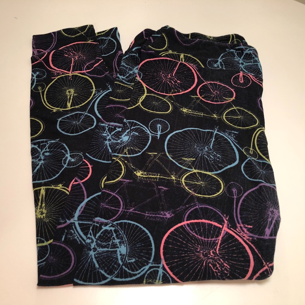 LULAROE - Black/Multi Bike Leggings -TC